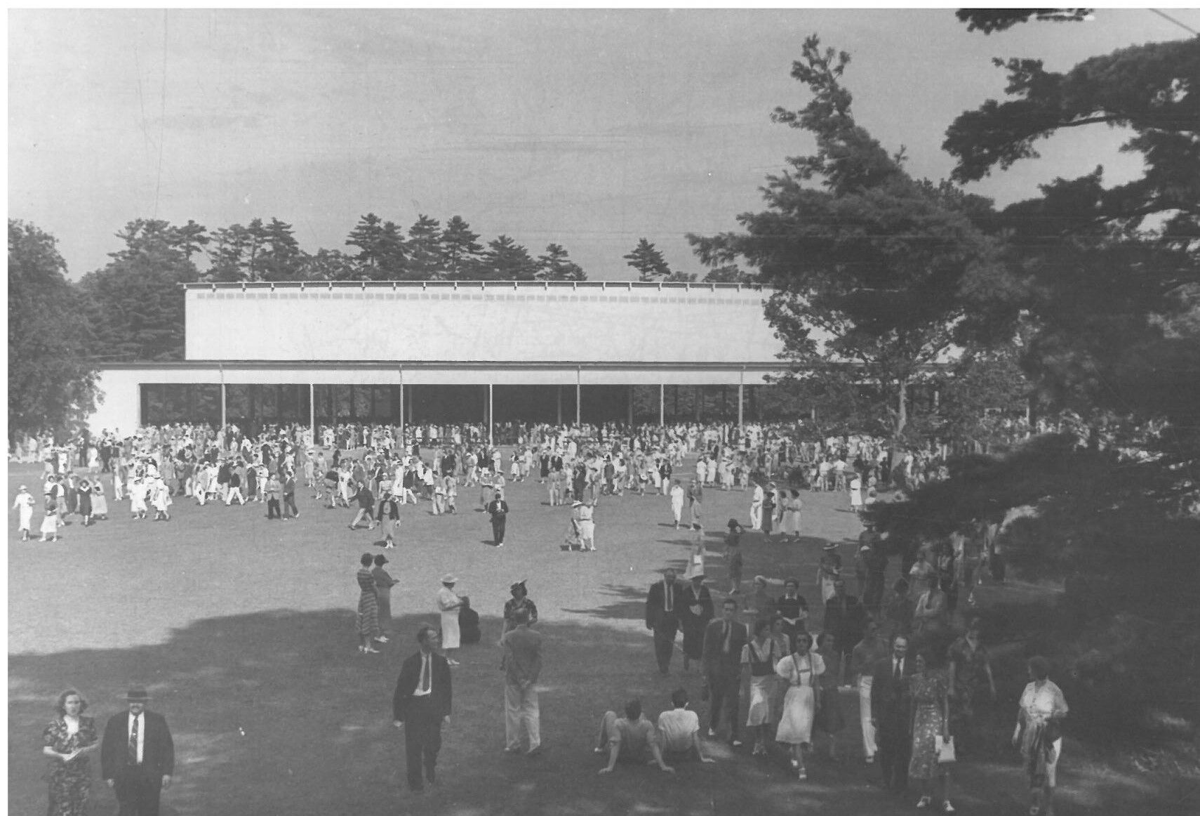The shed during intermission